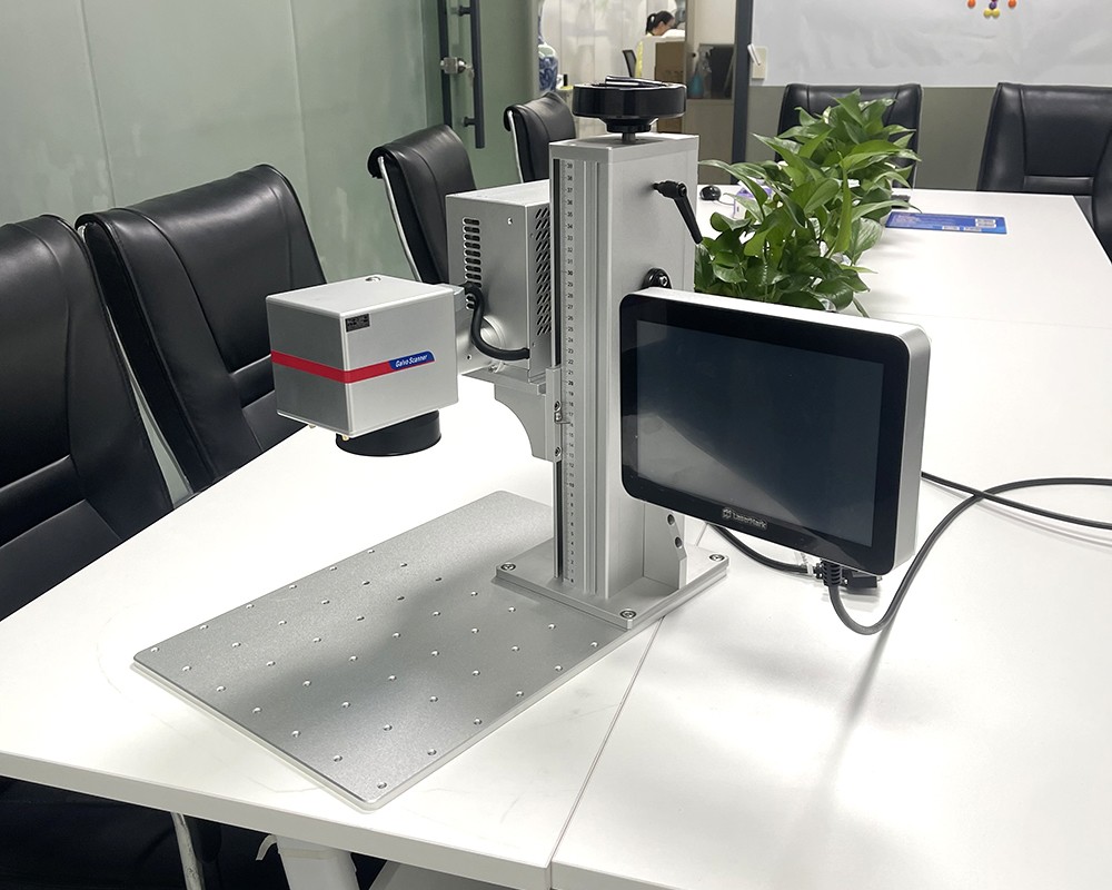 Complete guide to laser marking stainless steel black: working principle, parameters, applications, pricing and buyer tips for industrial laser marking